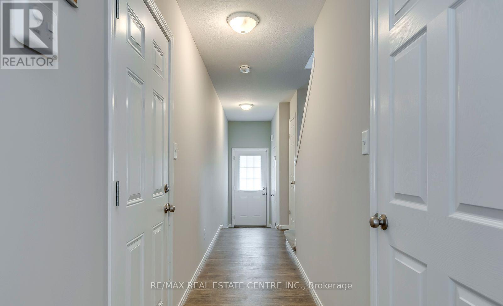 23 - 50 PINNACLE DRIVE — photo 2