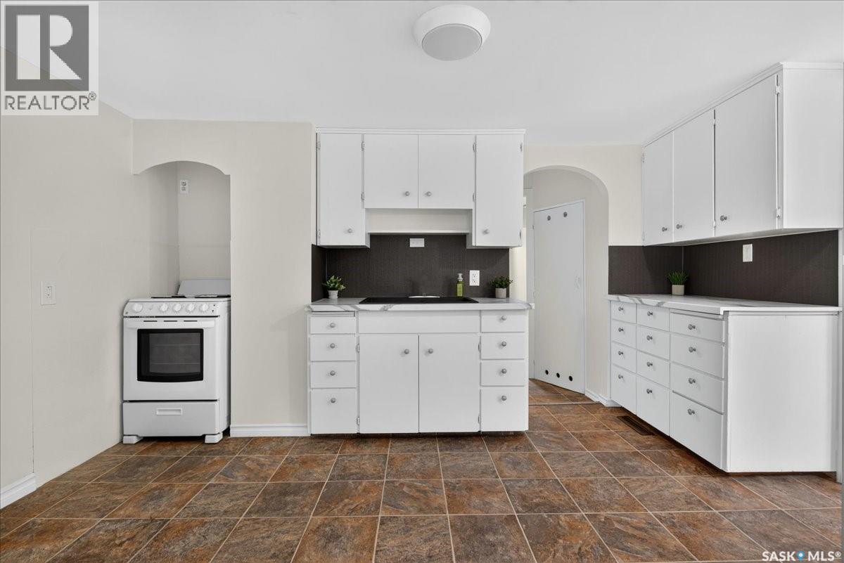 276 Halifax STREET - 3