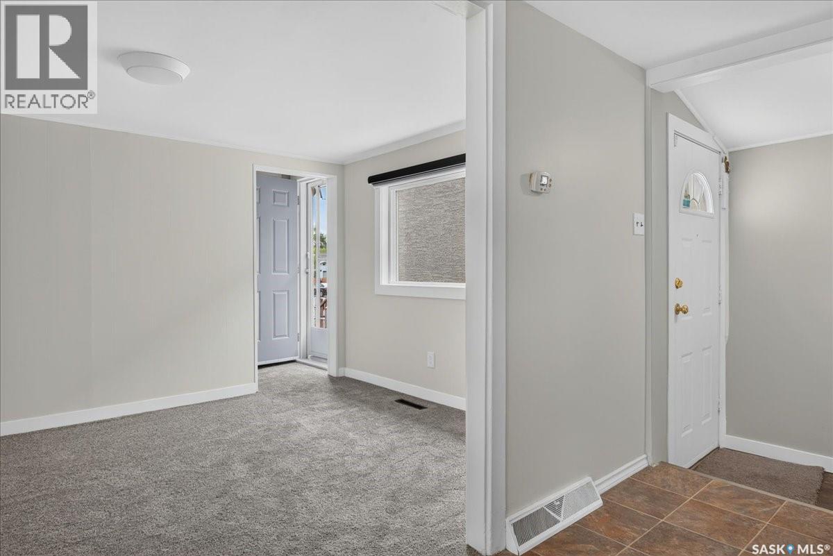 276 Halifax STREET - 5