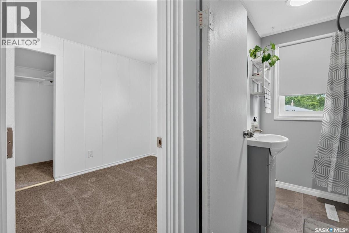 276 Halifax STREET - 8