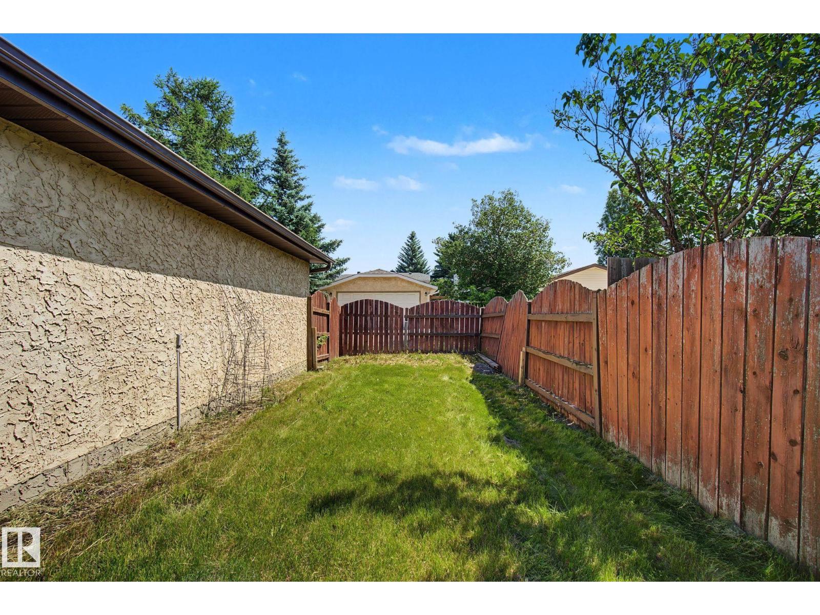 7327 189 ST NW - 38