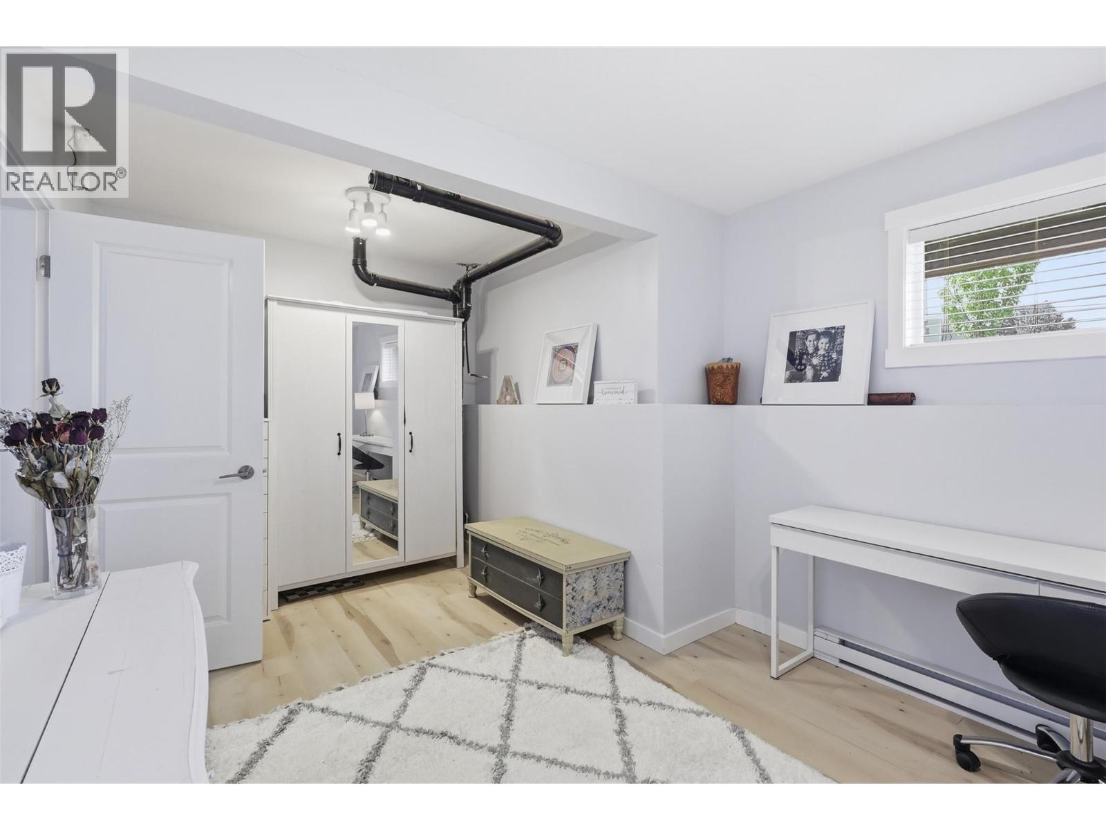 #13 1741 TRANQUILLE Road - 33