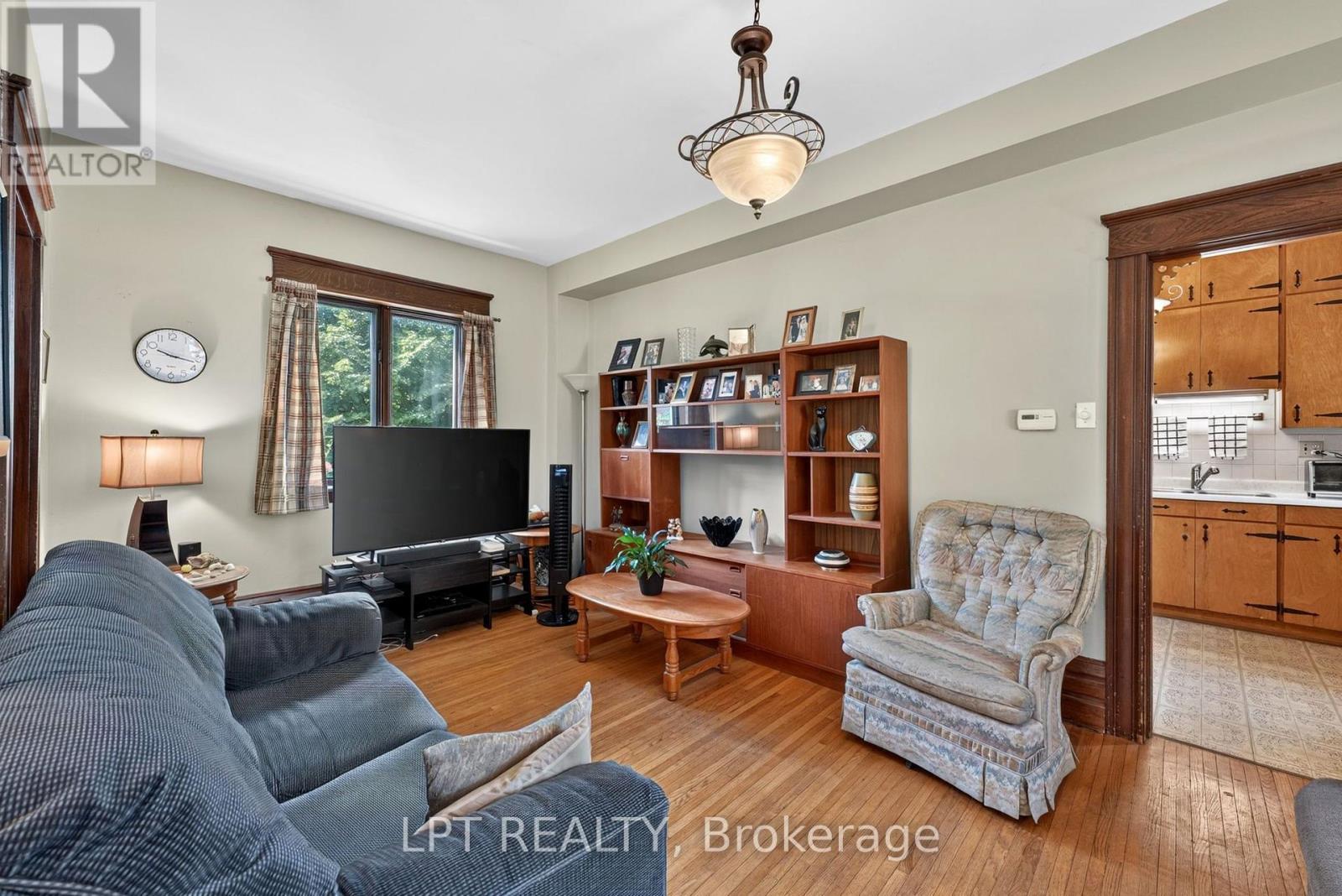 277 ANDREW STREET - 10