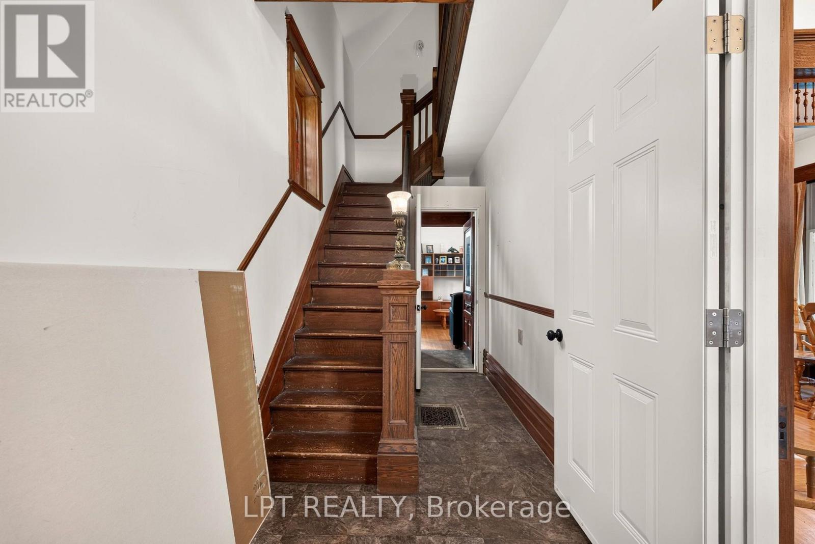 277 ANDREW STREET - 8