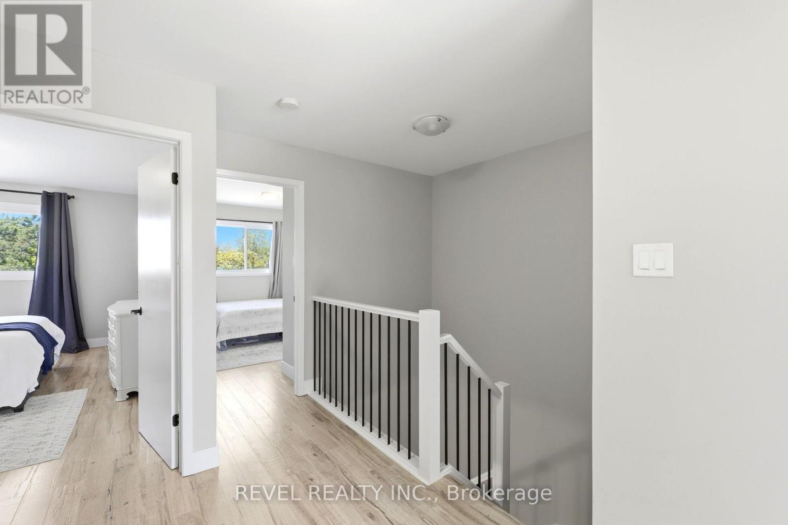 #2 669 OSGOODE DRIVE - 13