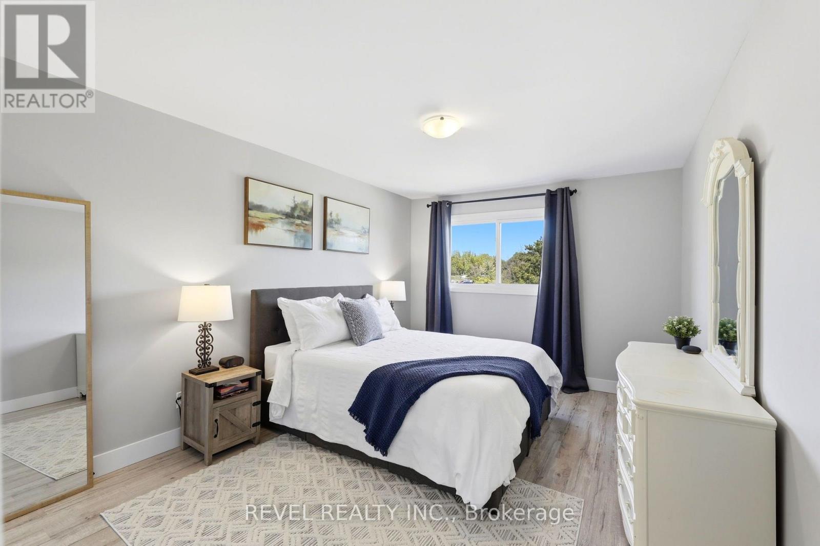 #2 669 OSGOODE DRIVE - 14