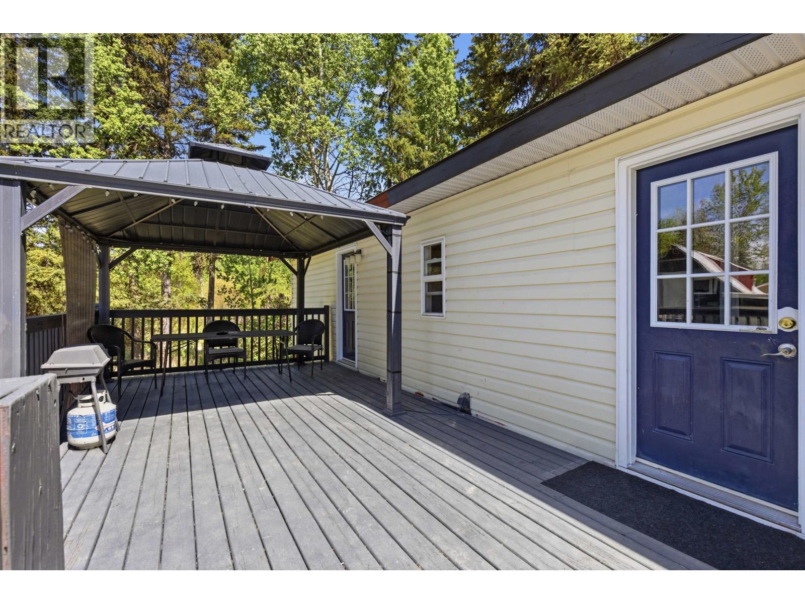 173 WESTCOAST ROAD - 13