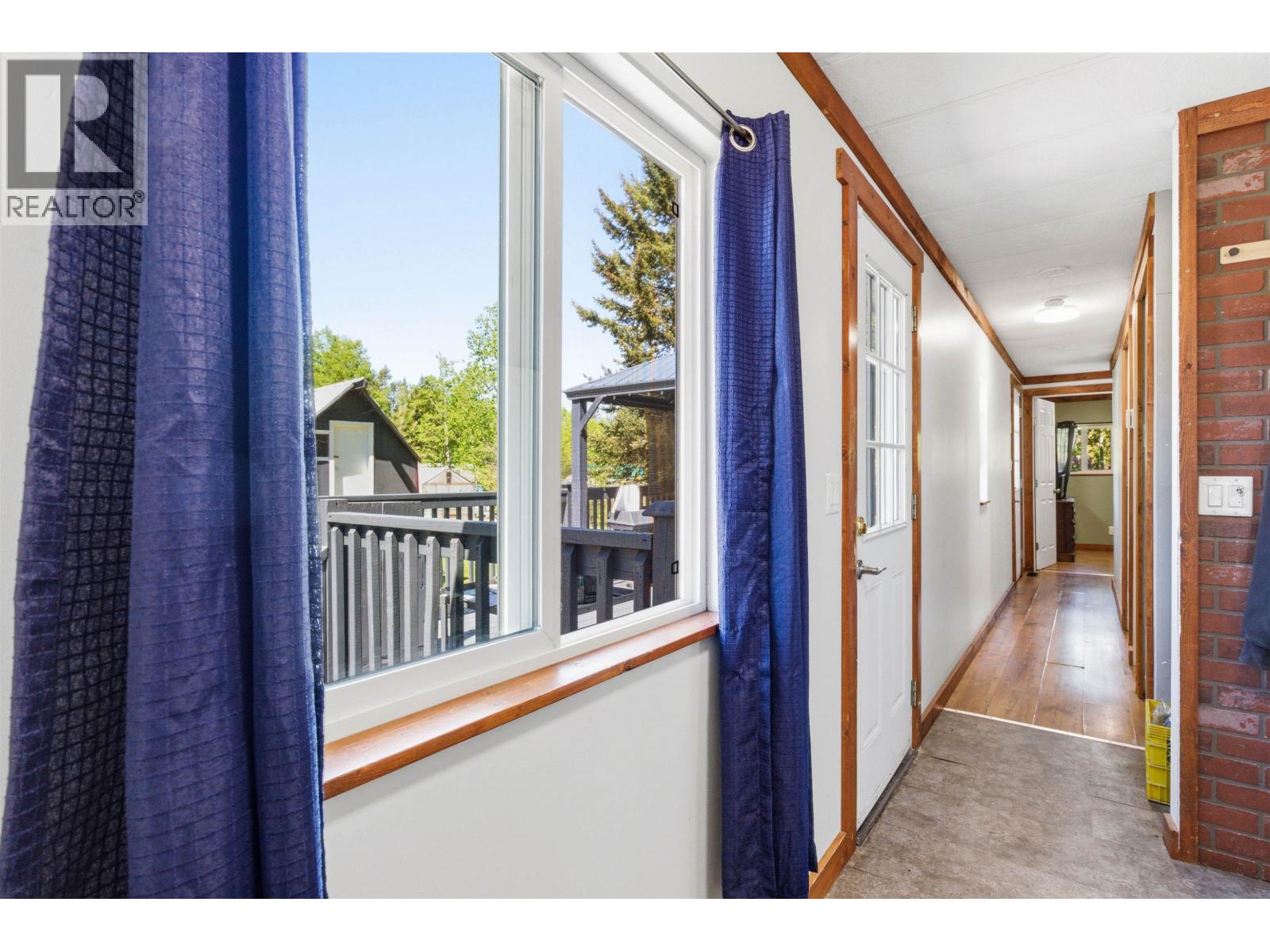 173 WESTCOAST ROAD - 10