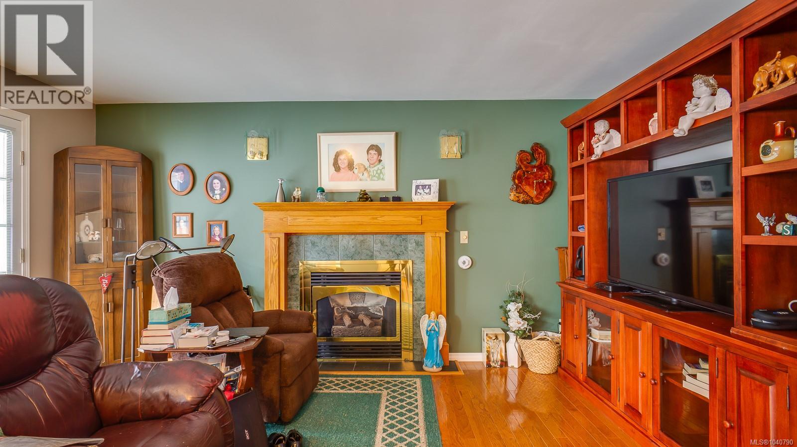 2530 Anderson Ave - 13