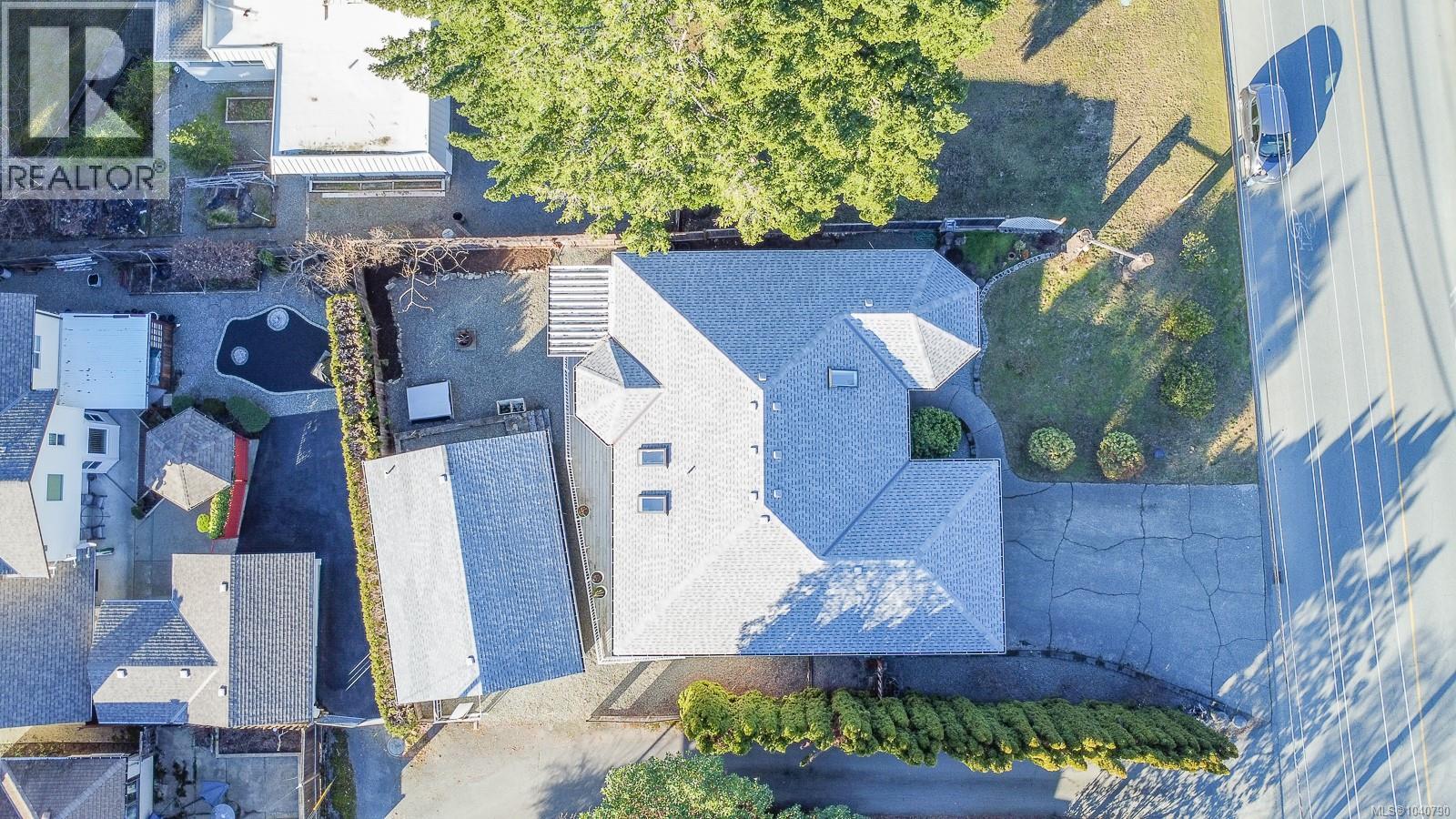 2530 Anderson Ave - 36