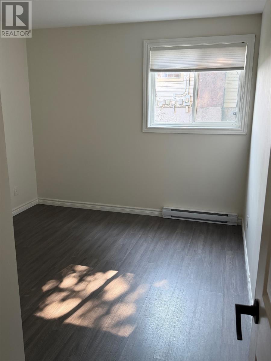 3 New Pennywell Road - Image 14