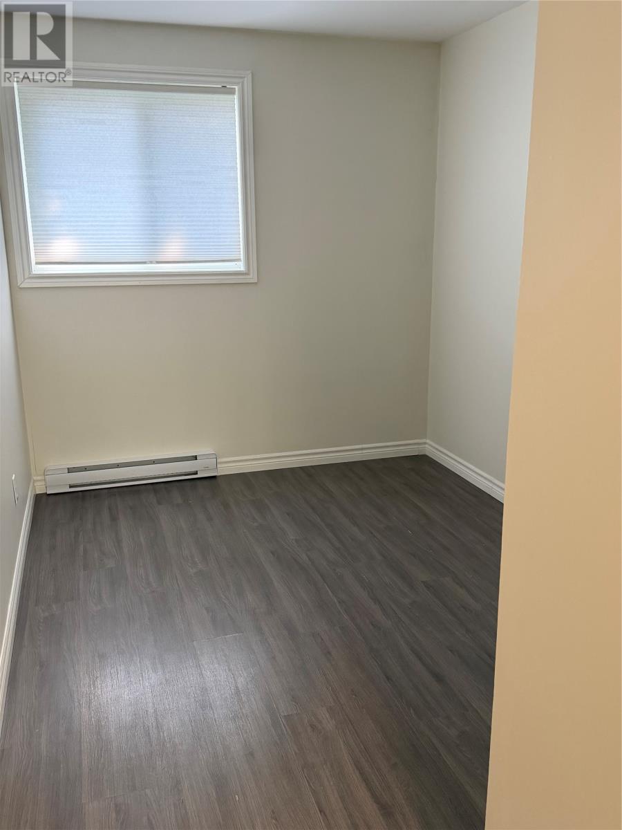 3 New Pennywell Road - Image 17