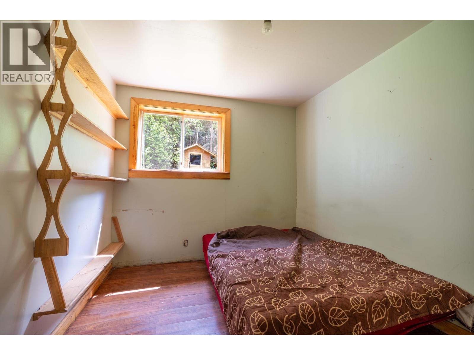 34286 E 16 HIGHWAY - 17