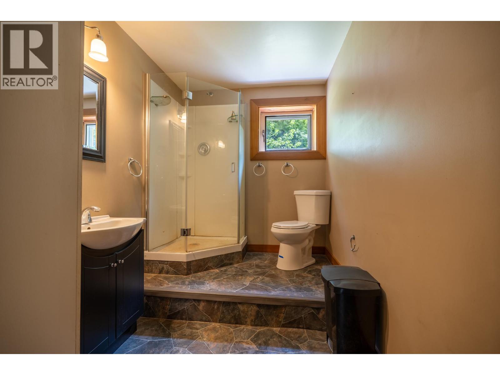 34286 E 16 HIGHWAY - 19