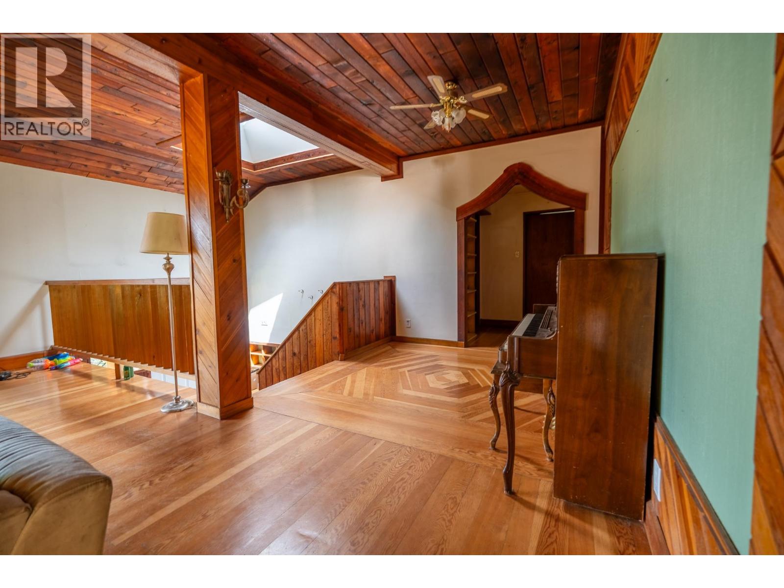 34286 E 16 HIGHWAY - 9