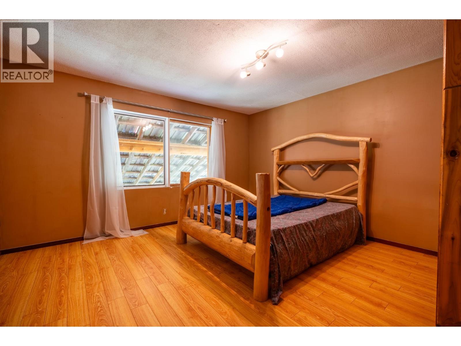 34286 E 16 HIGHWAY - 11