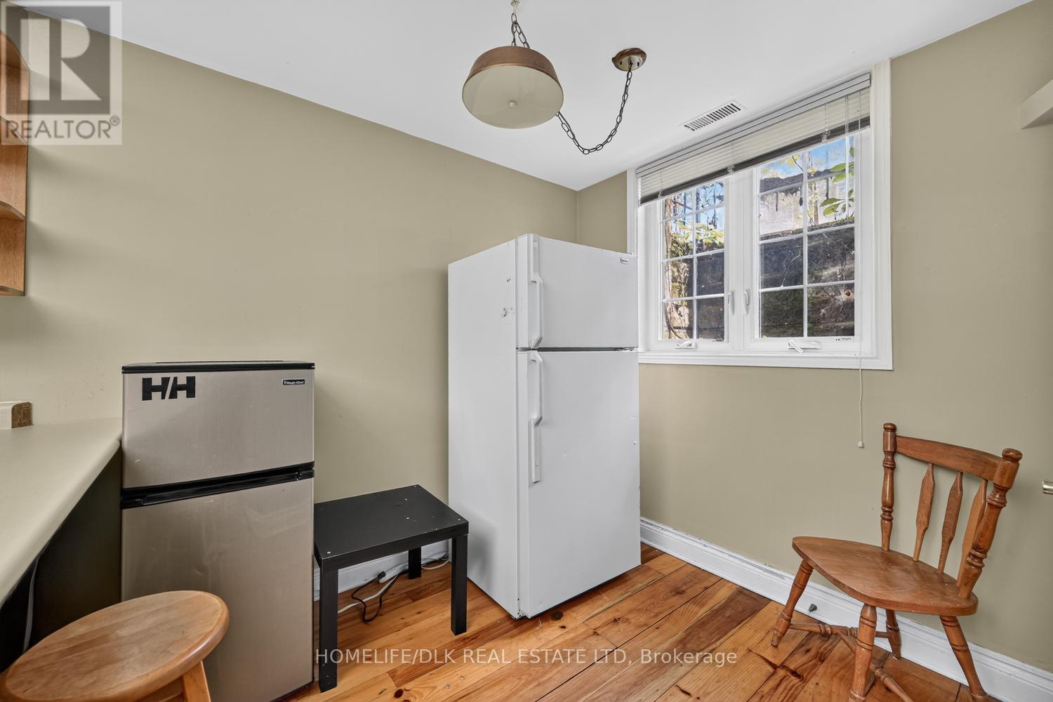 98 WILLIAM STREET - 12