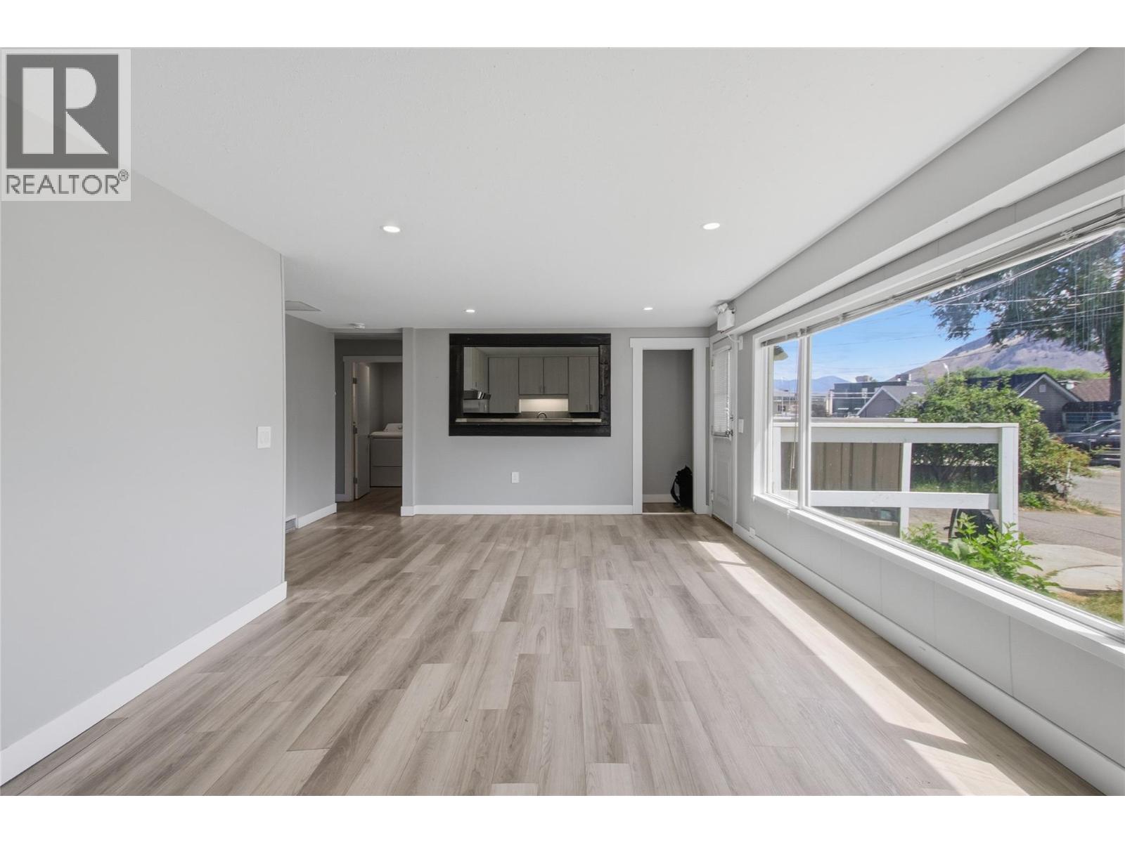124 Williams Street - 32