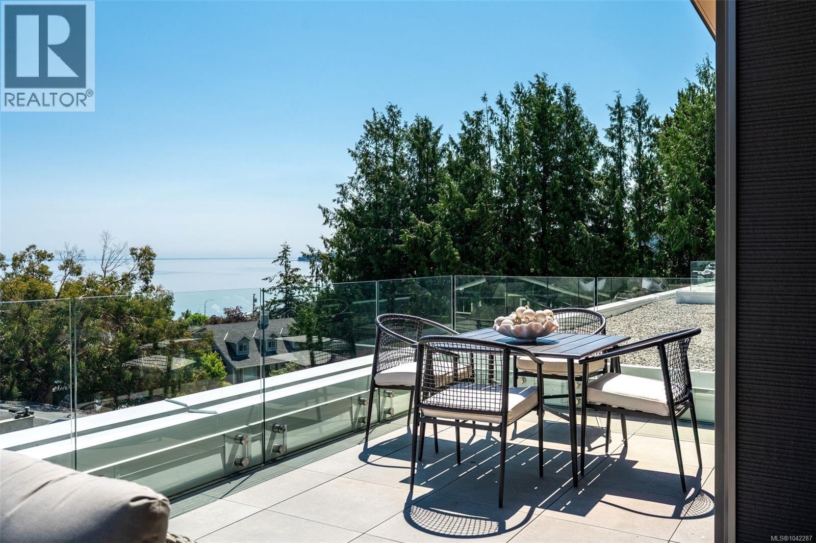 #PH 404 5229 Cordova Bay Rd - 25