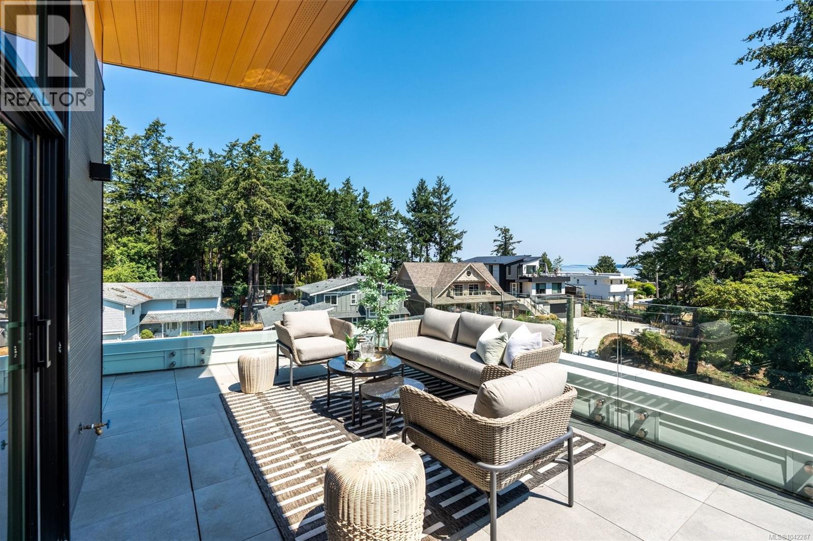 #PH 404 5229 Cordova Bay Rd - 27