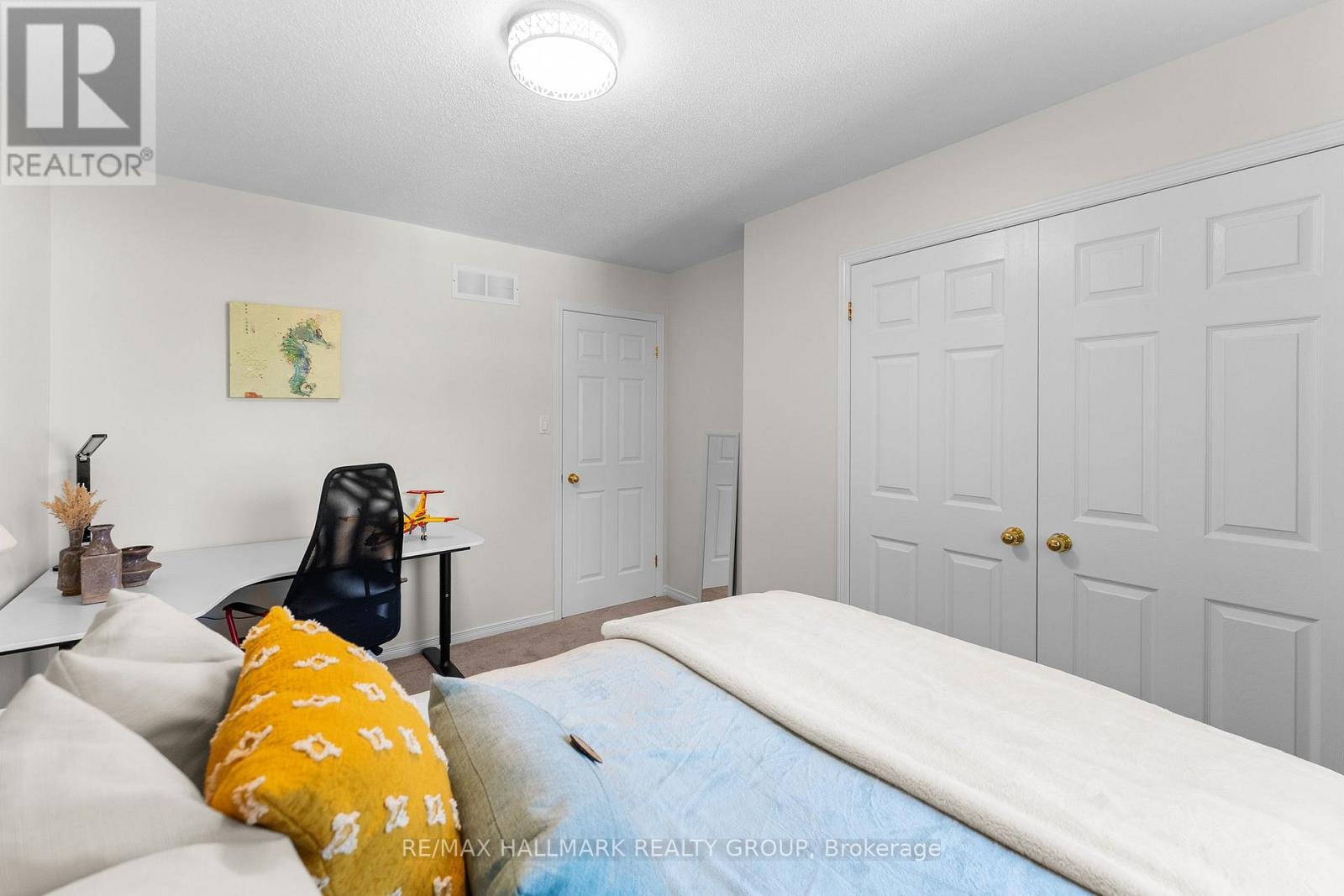 24 WENDELL AVENUE - 42