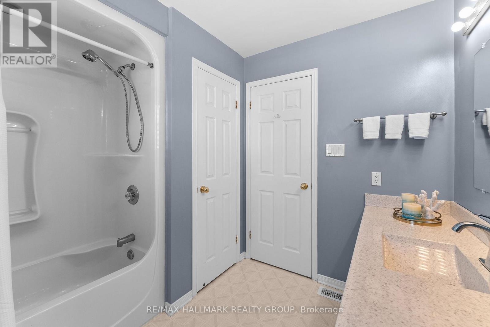 24 WENDELL AVENUE - 40
