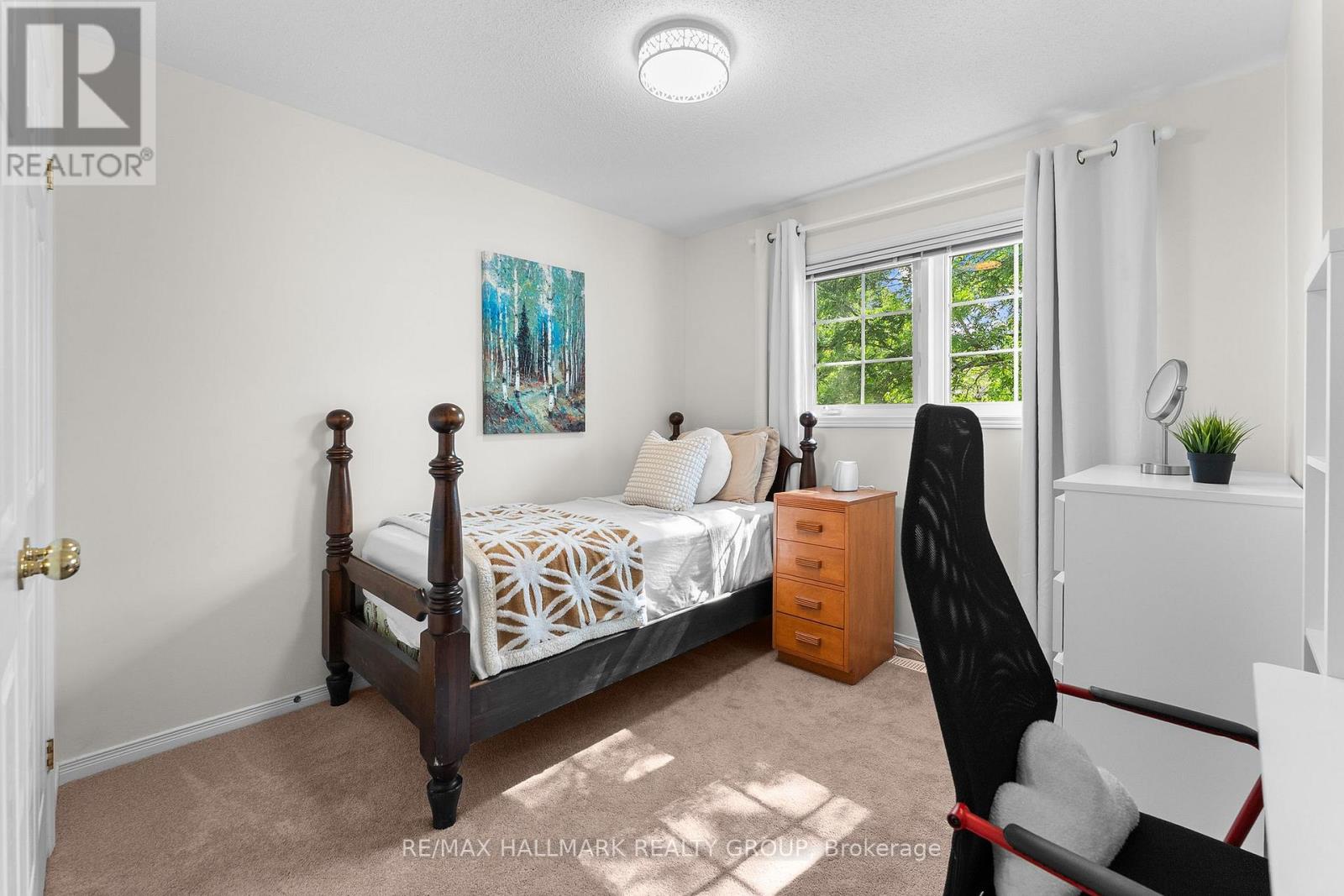24 WENDELL AVENUE - 37