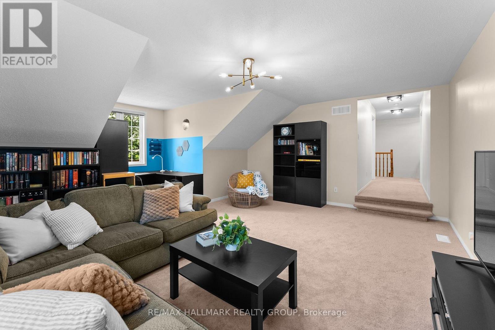 24 WENDELL AVENUE - 43