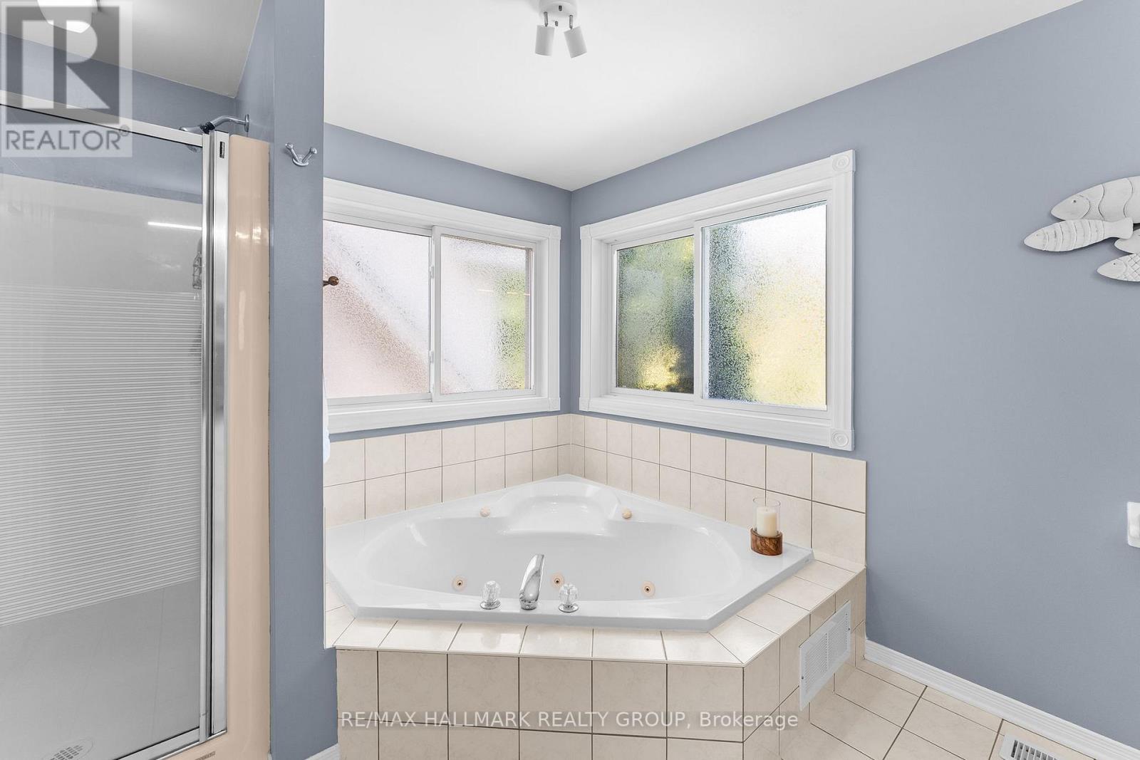 24 WENDELL AVENUE - 34