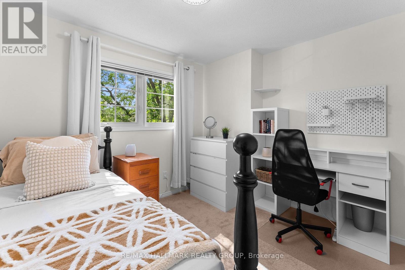 24 WENDELL AVENUE - 38
