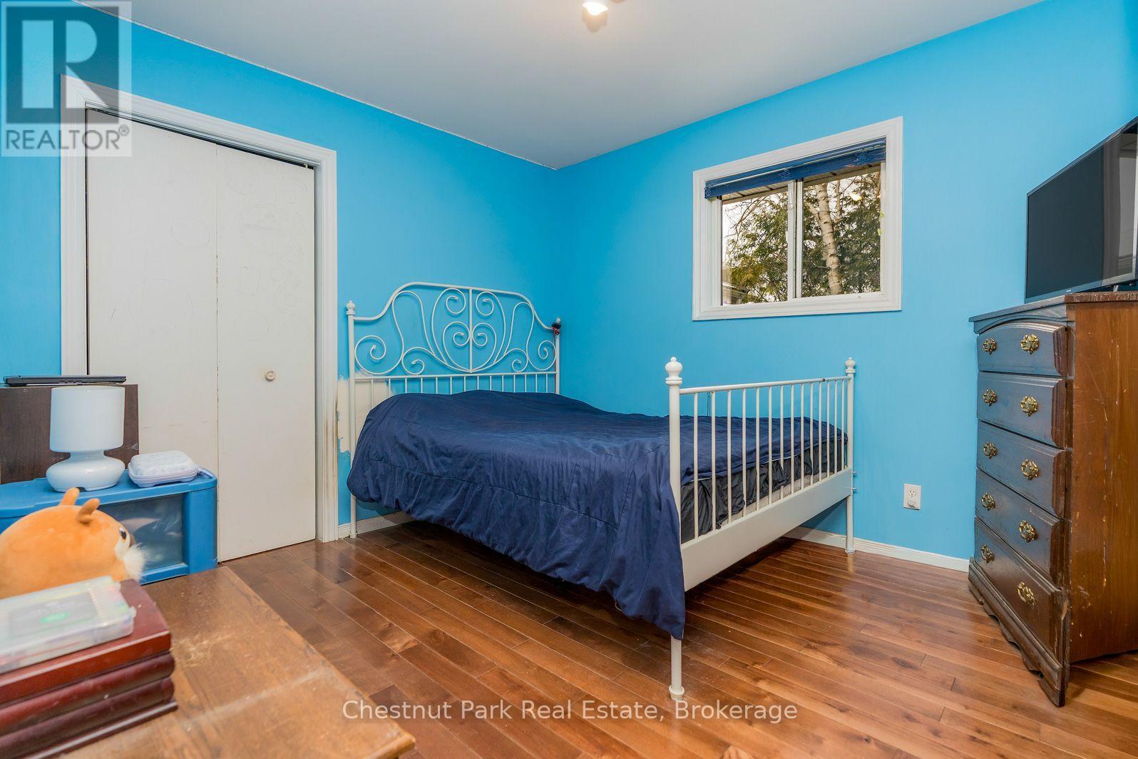 4 PARKSIDE AVENUE - 15