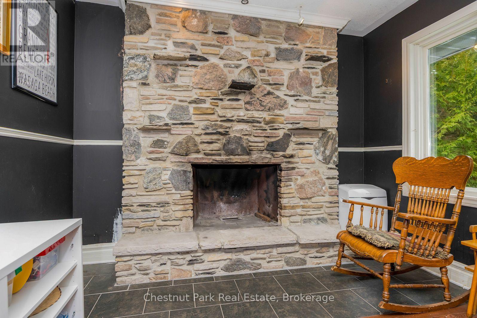 4 PARKSIDE AVENUE - 29