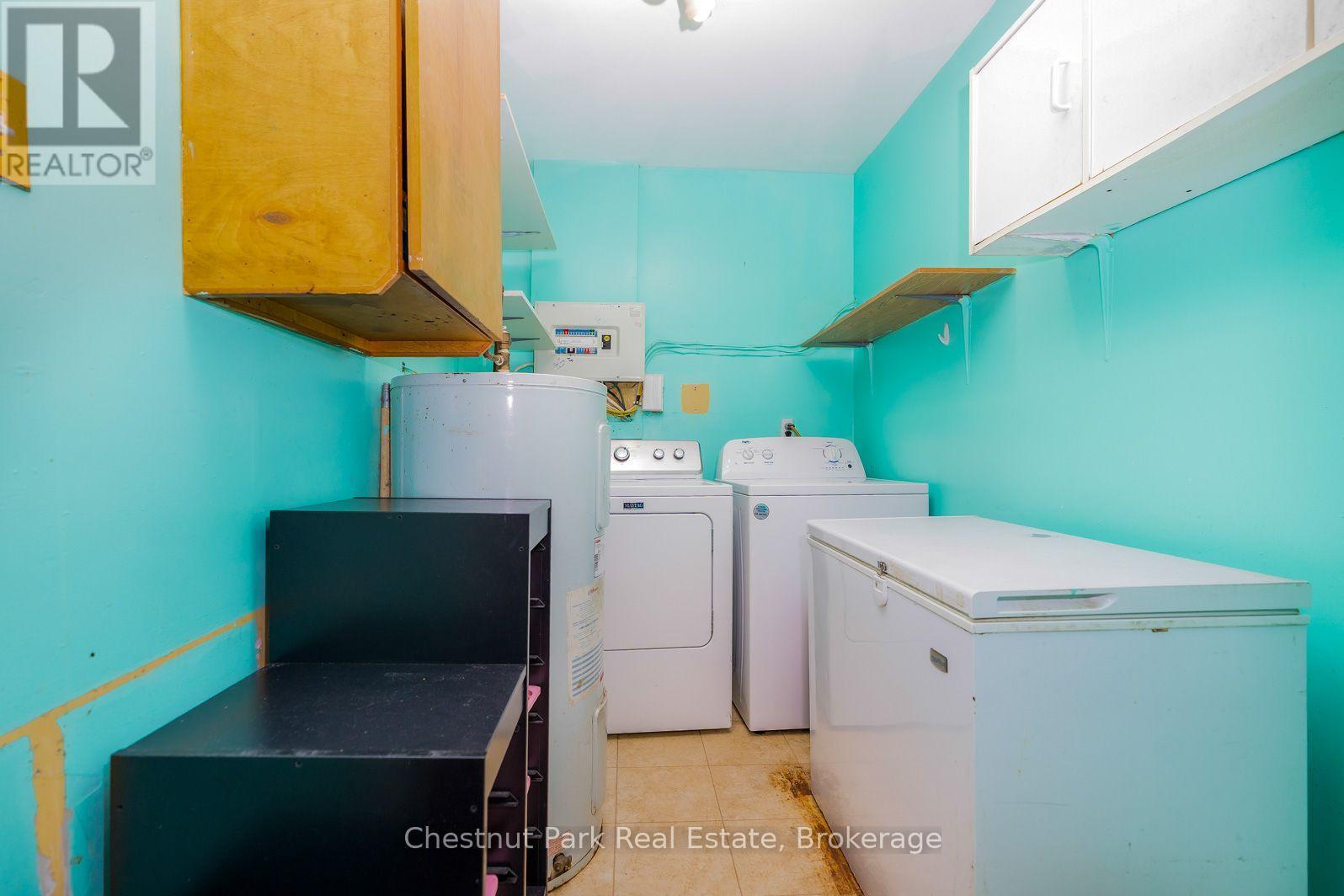 4 PARKSIDE AVENUE - 7