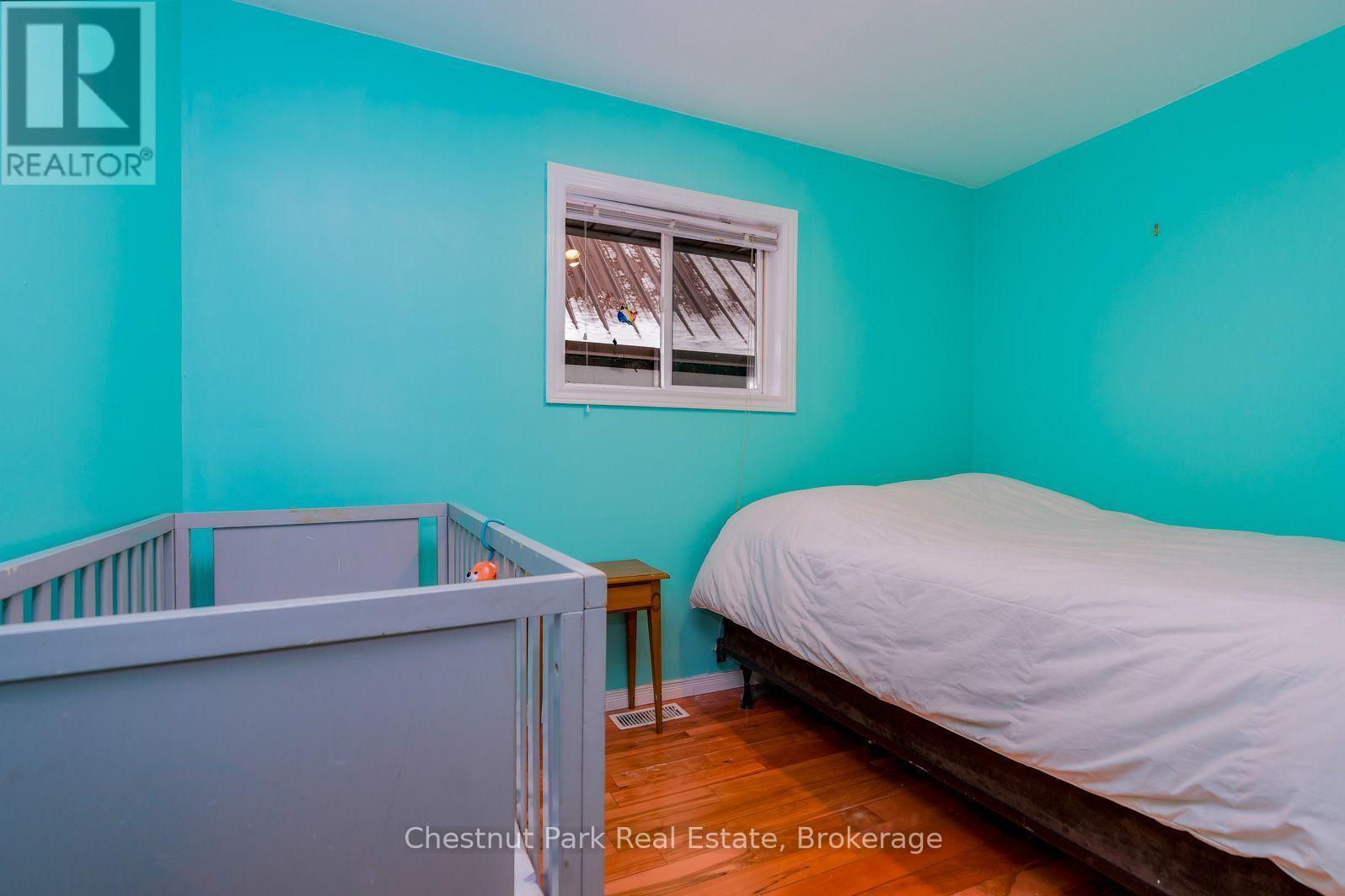 4 PARKSIDE AVENUE - 9