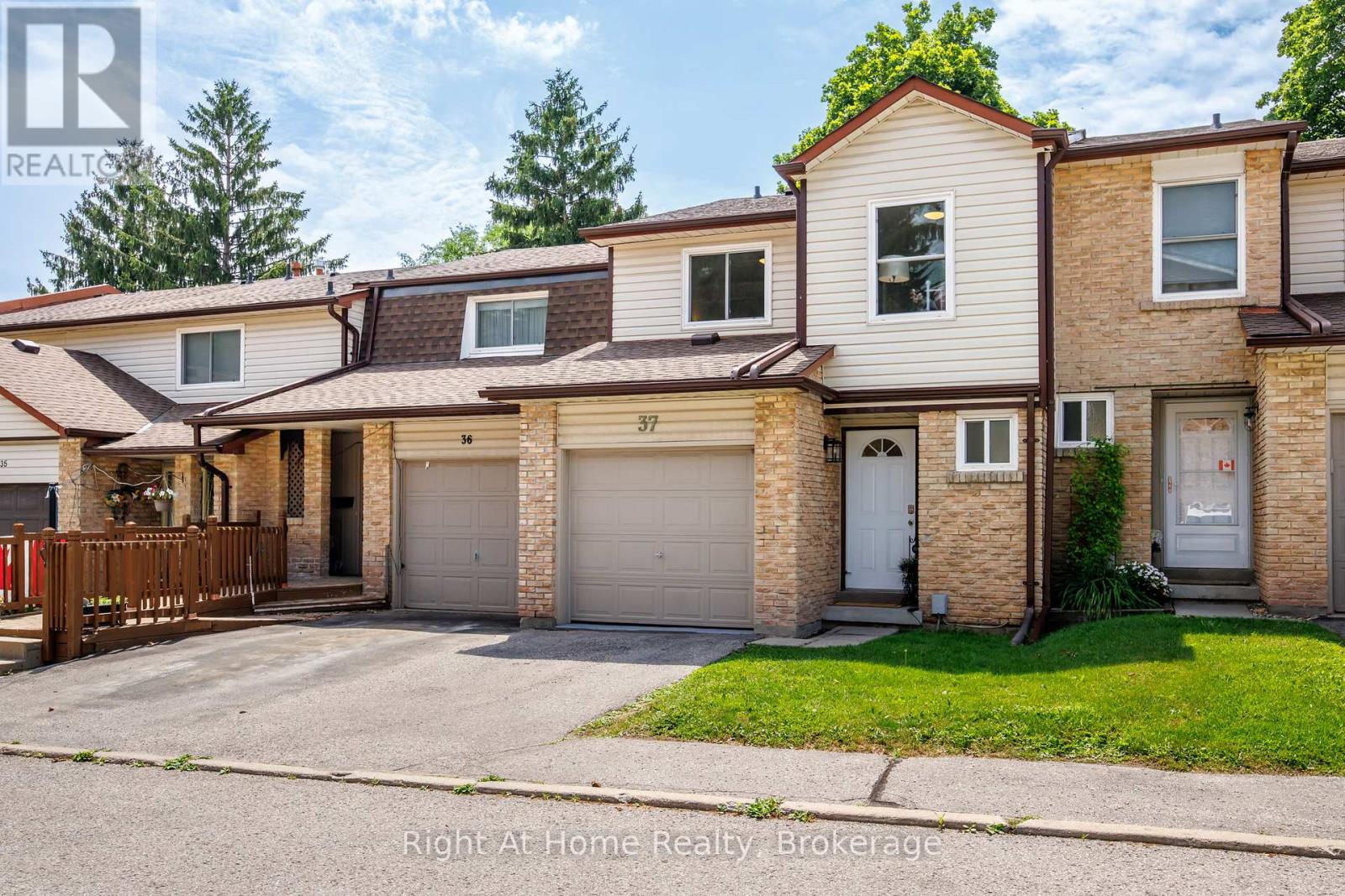 #37 1330 TROWBRIDGE DRIVE - 1