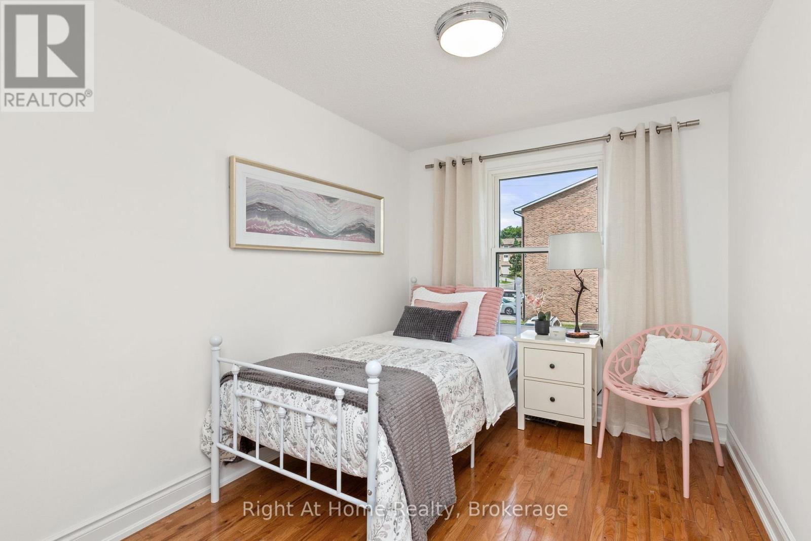 #37 1330 TROWBRIDGE DRIVE - 13