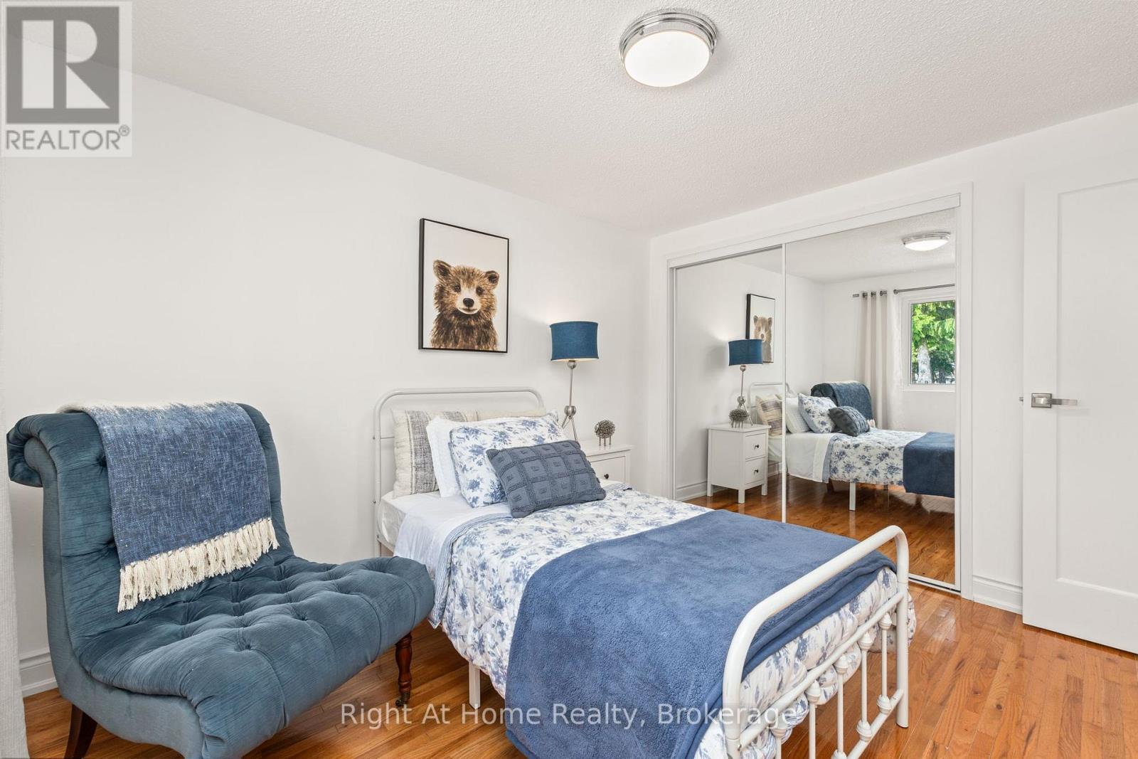 #37 1330 TROWBRIDGE DRIVE - 16