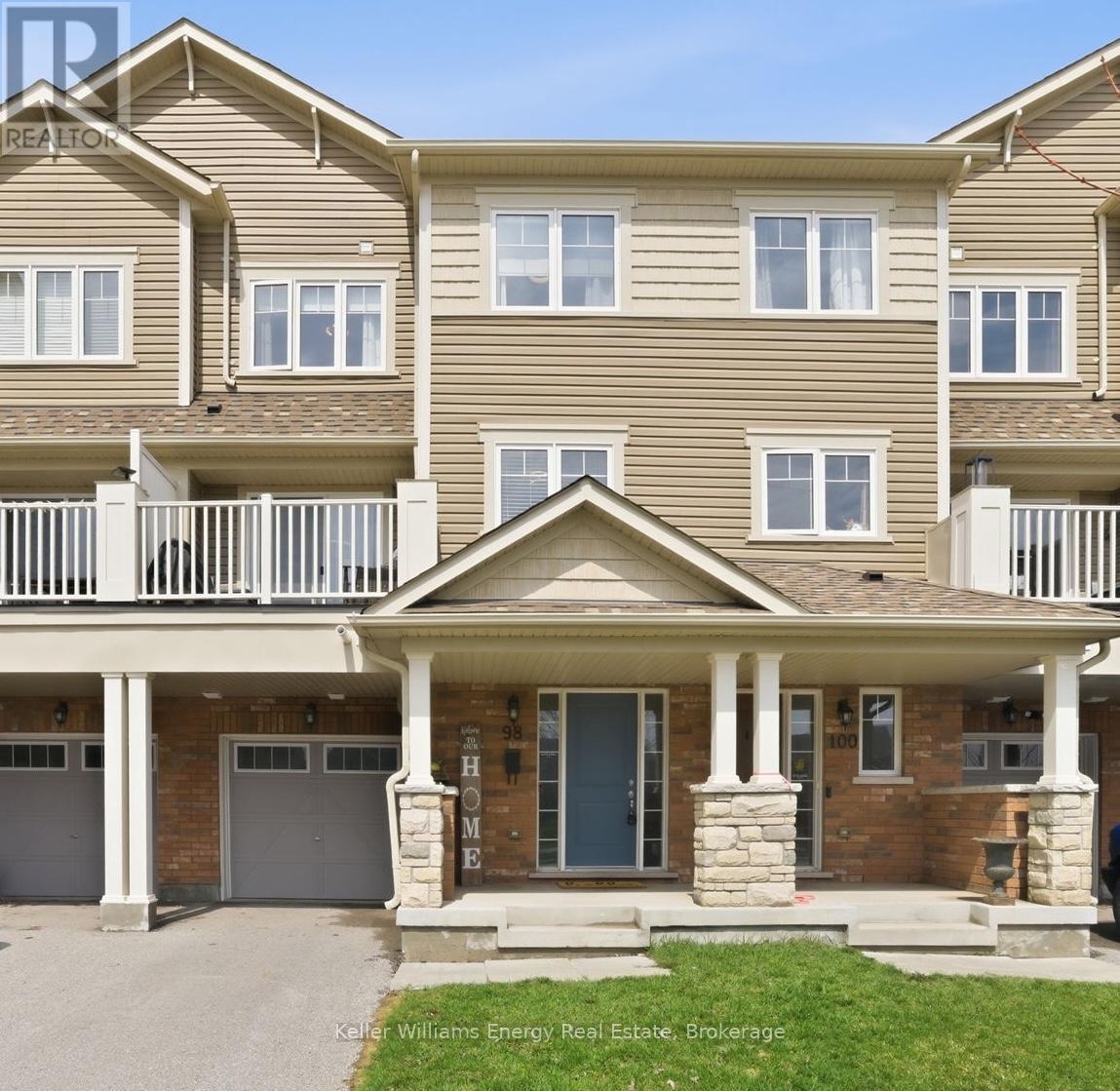98 TABARET CRESCENT - 1