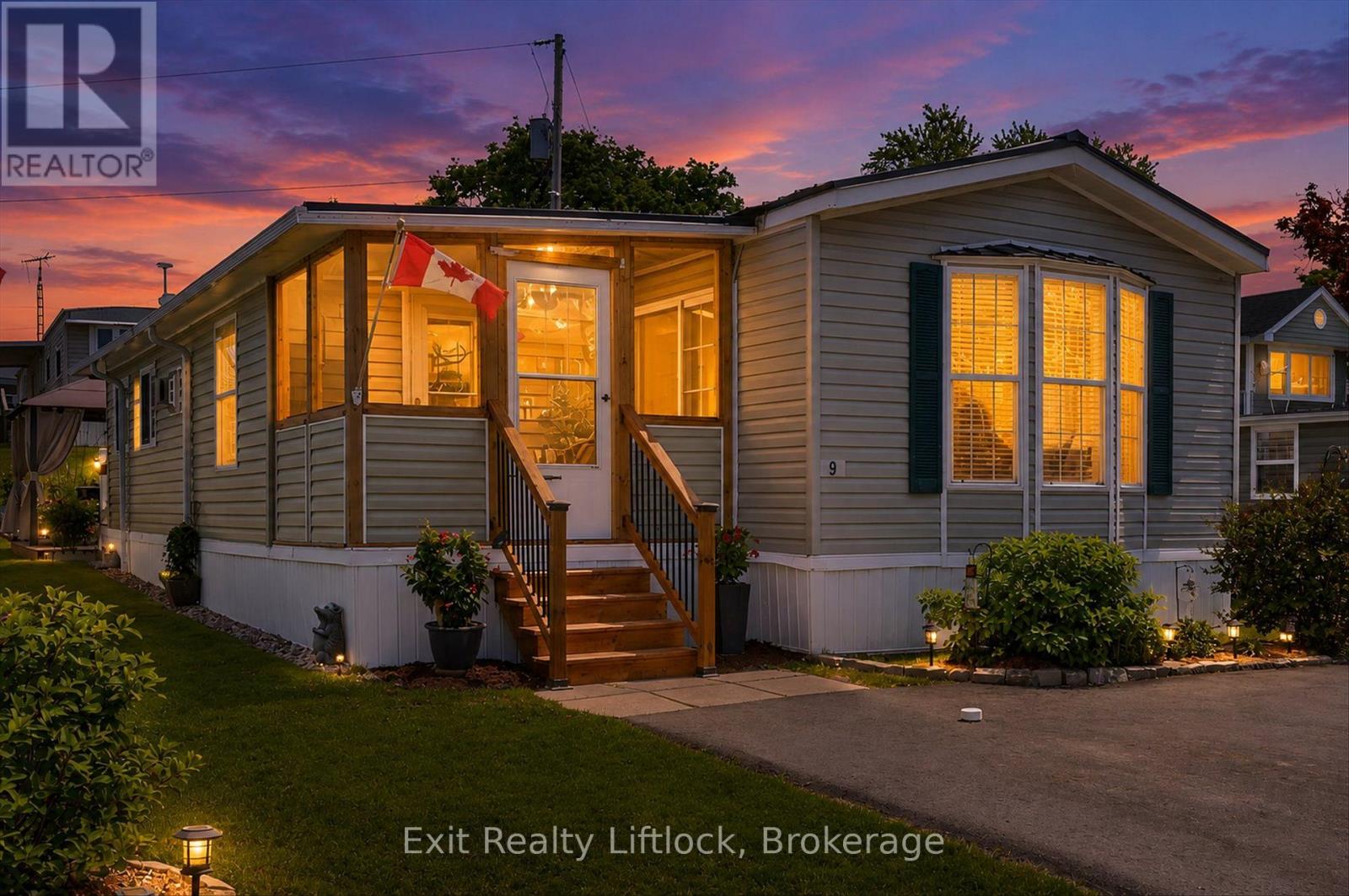 9 POPLAR DRIVE - 1