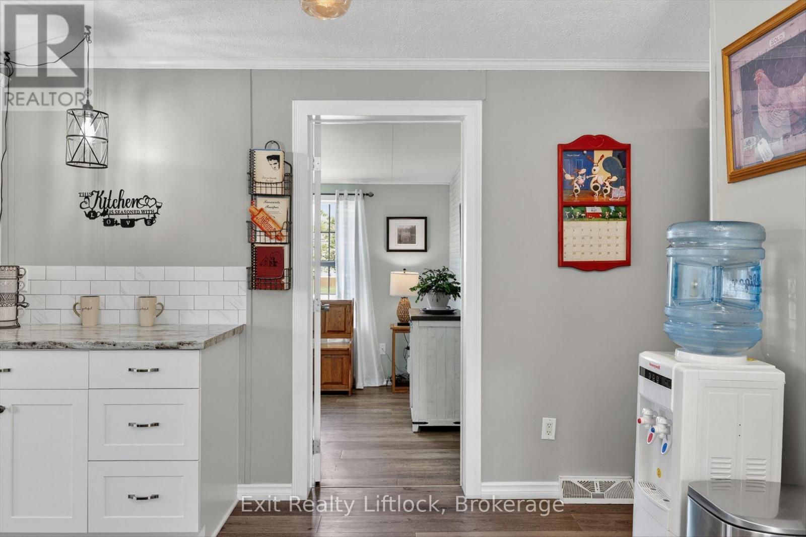 9 POPLAR DRIVE - 12