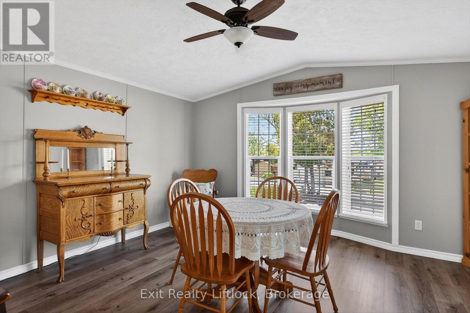 9 POPLAR DRIVE - 14