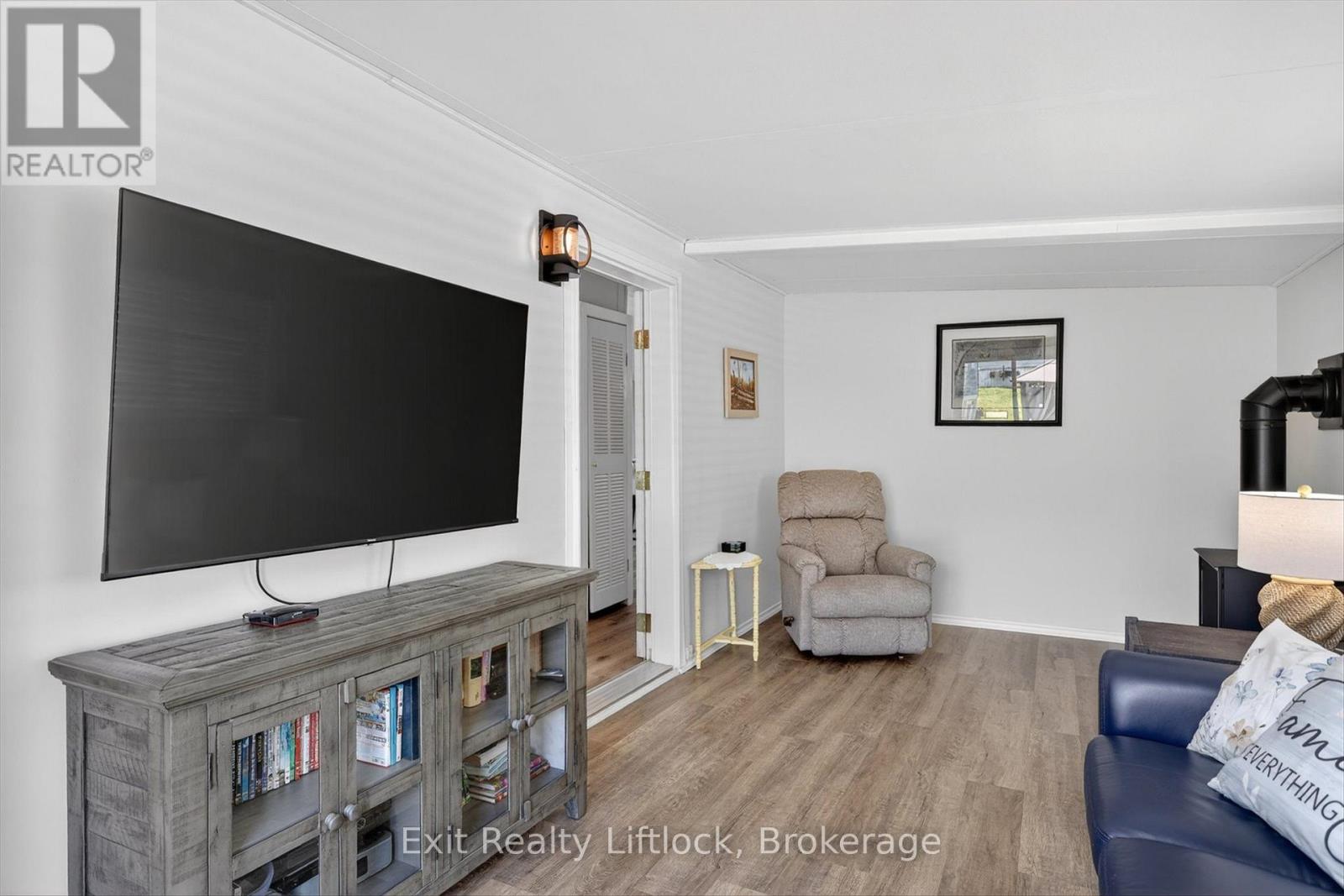 9 POPLAR DRIVE - 20