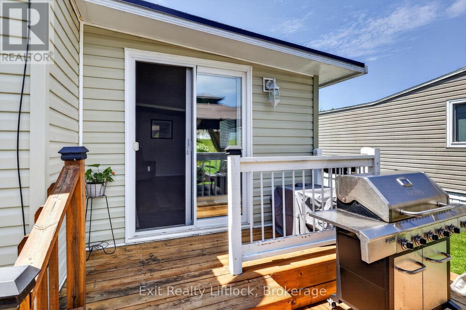 9 POPLAR DRIVE - 28