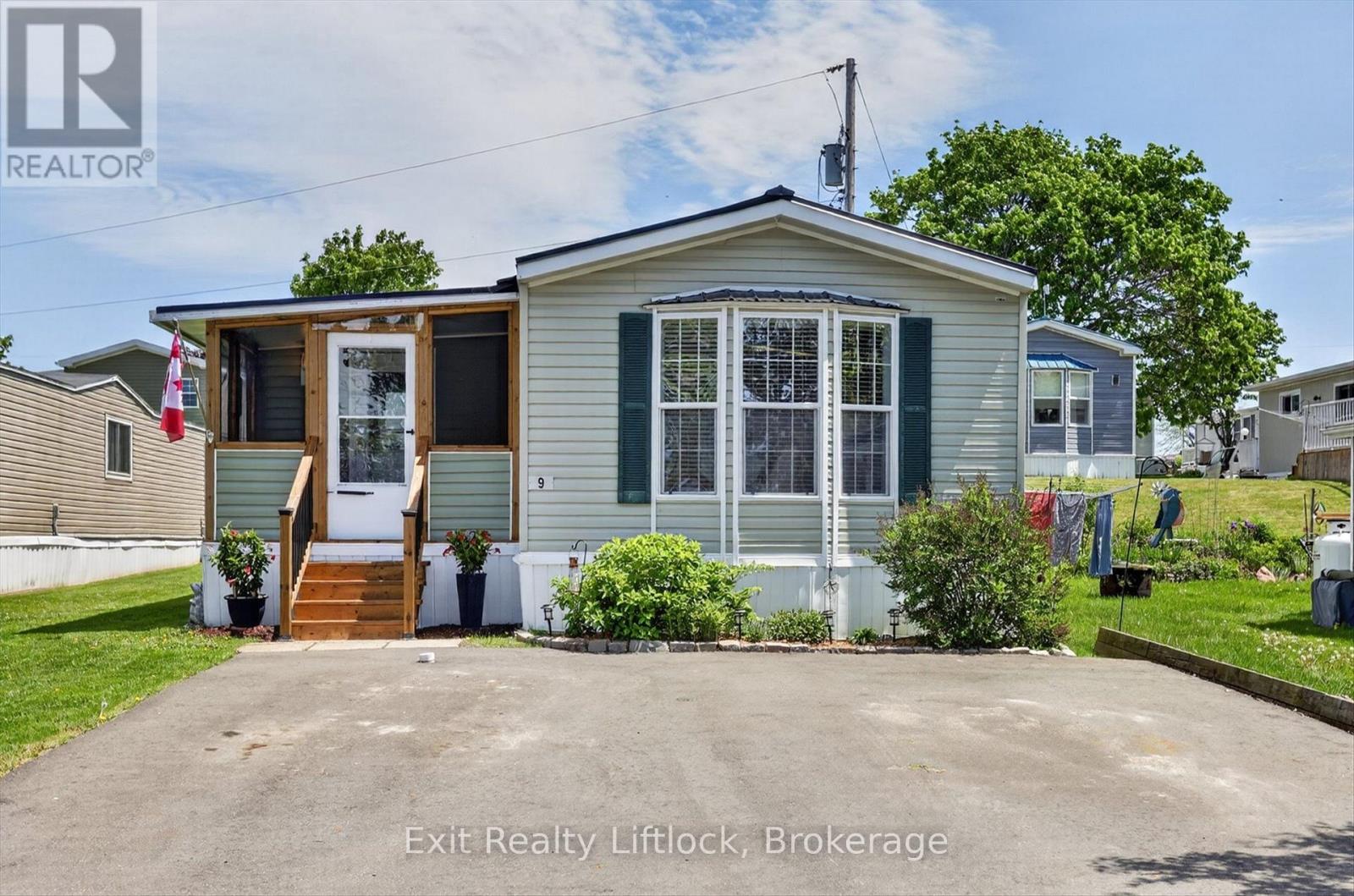 9 POPLAR DRIVE - 3