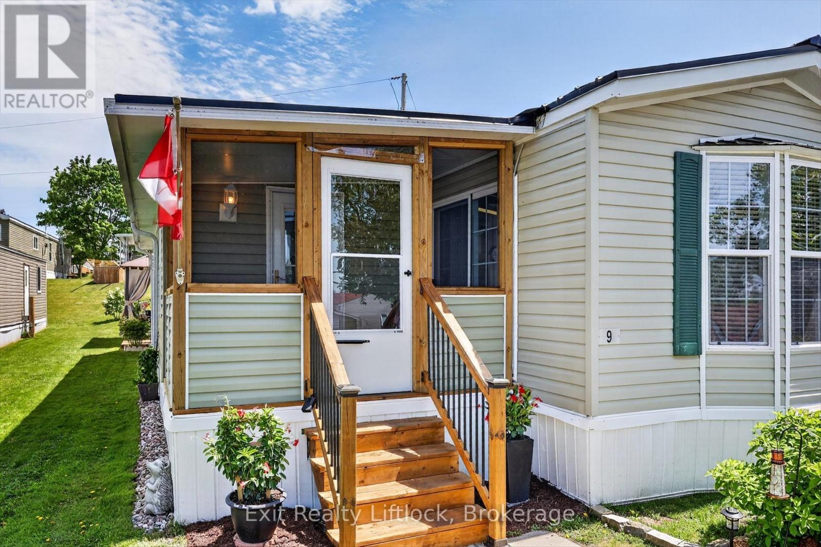 9 POPLAR DRIVE - 4