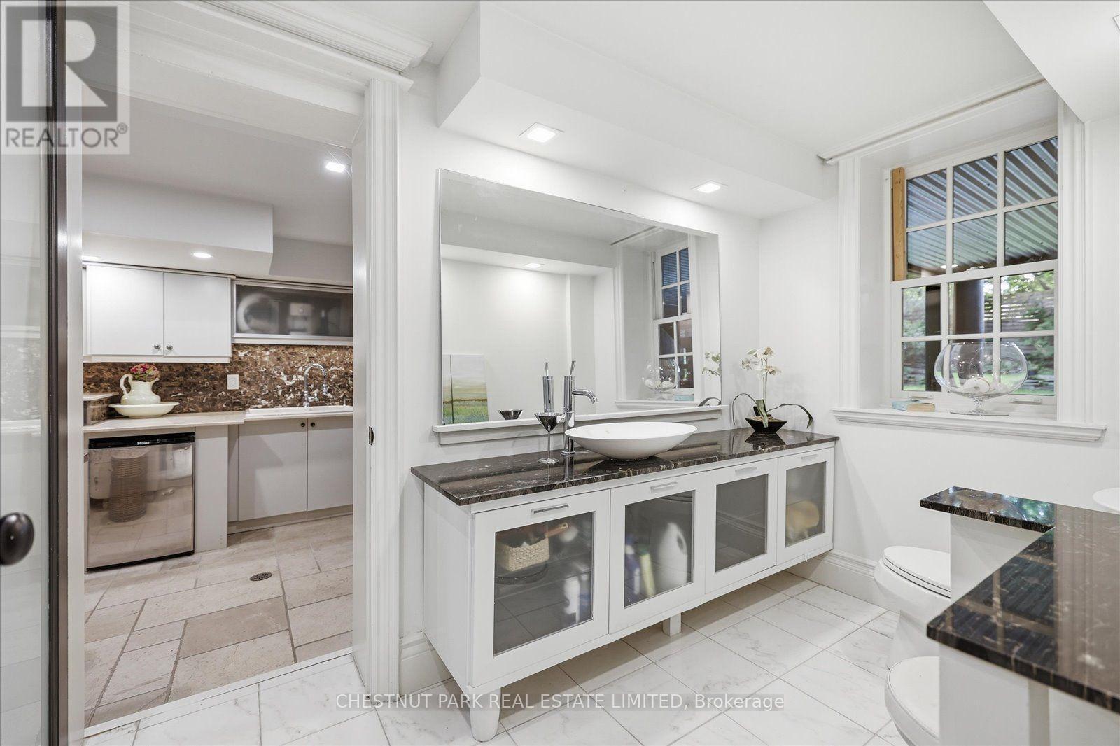 310 BESSBOROUGH DRIVE - Image 45