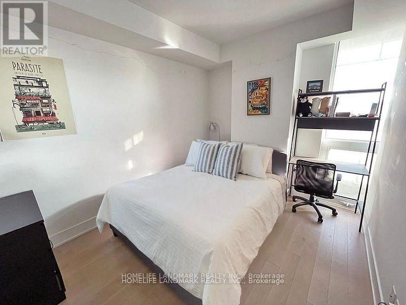 #1004 200 BLOOR STREET W - 3