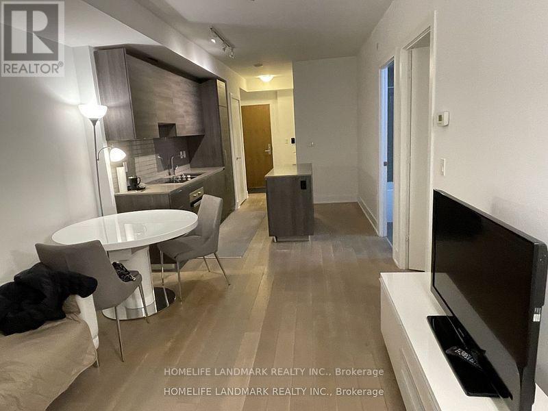 #1004 200 BLOOR STREET W - 6