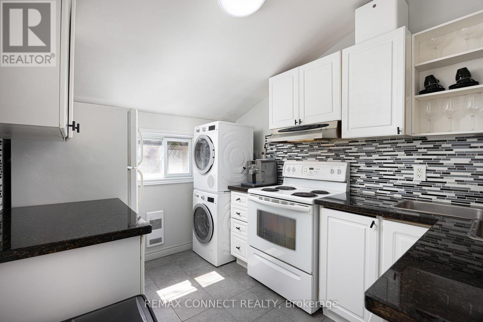 553 KING STREET E - 12