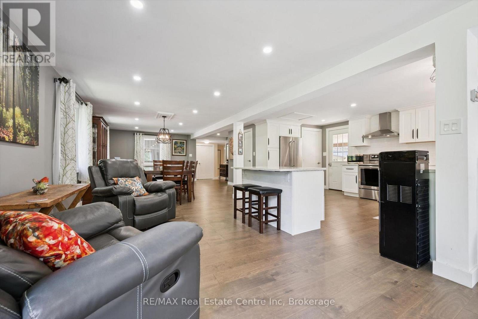 14 ASH STREET - 13